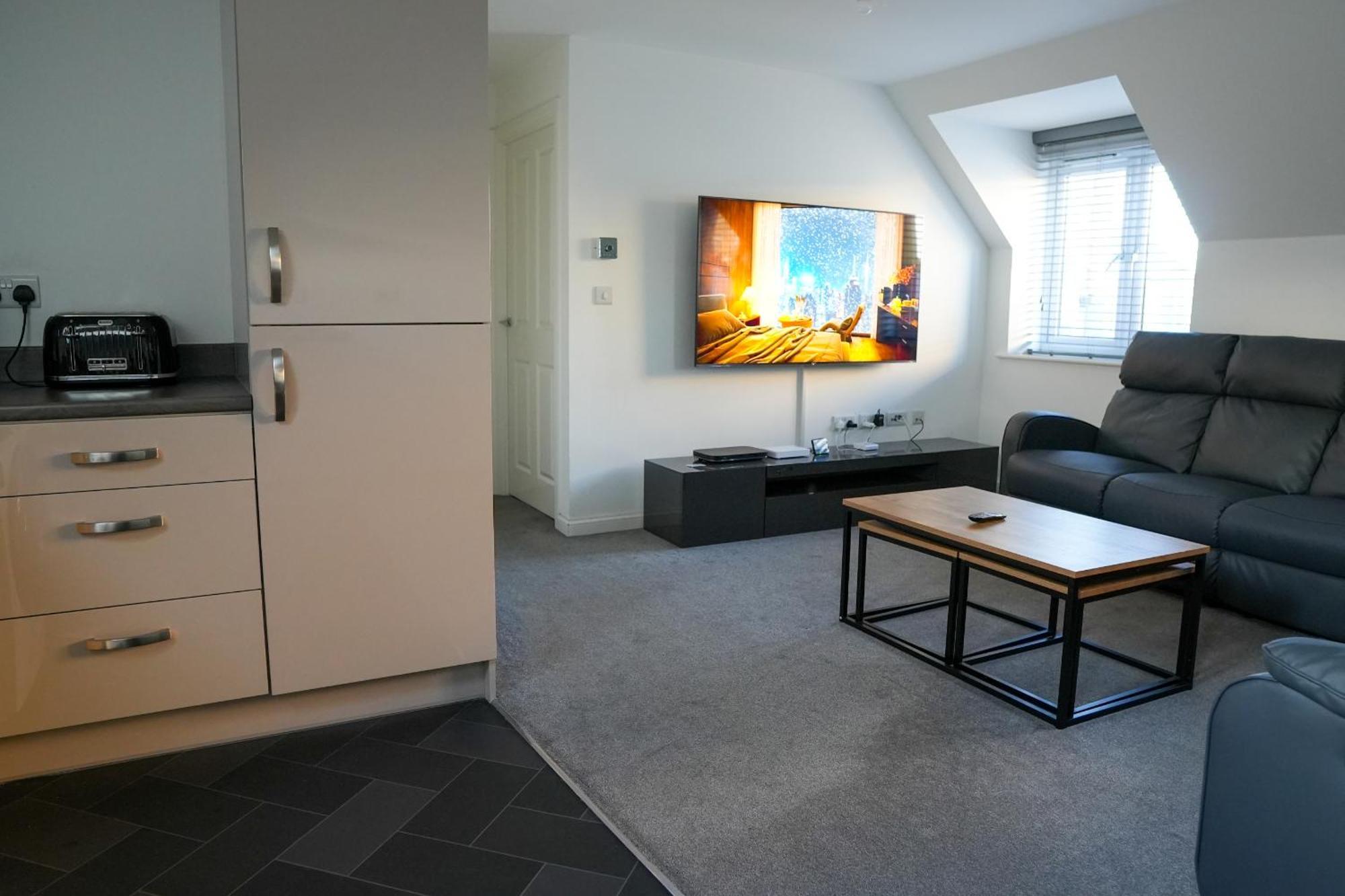 Stunning Two-Bedroom Apartment At A3Ree, Free Parking, Near Cribbs Causeway Mall Bristol Chambre photo